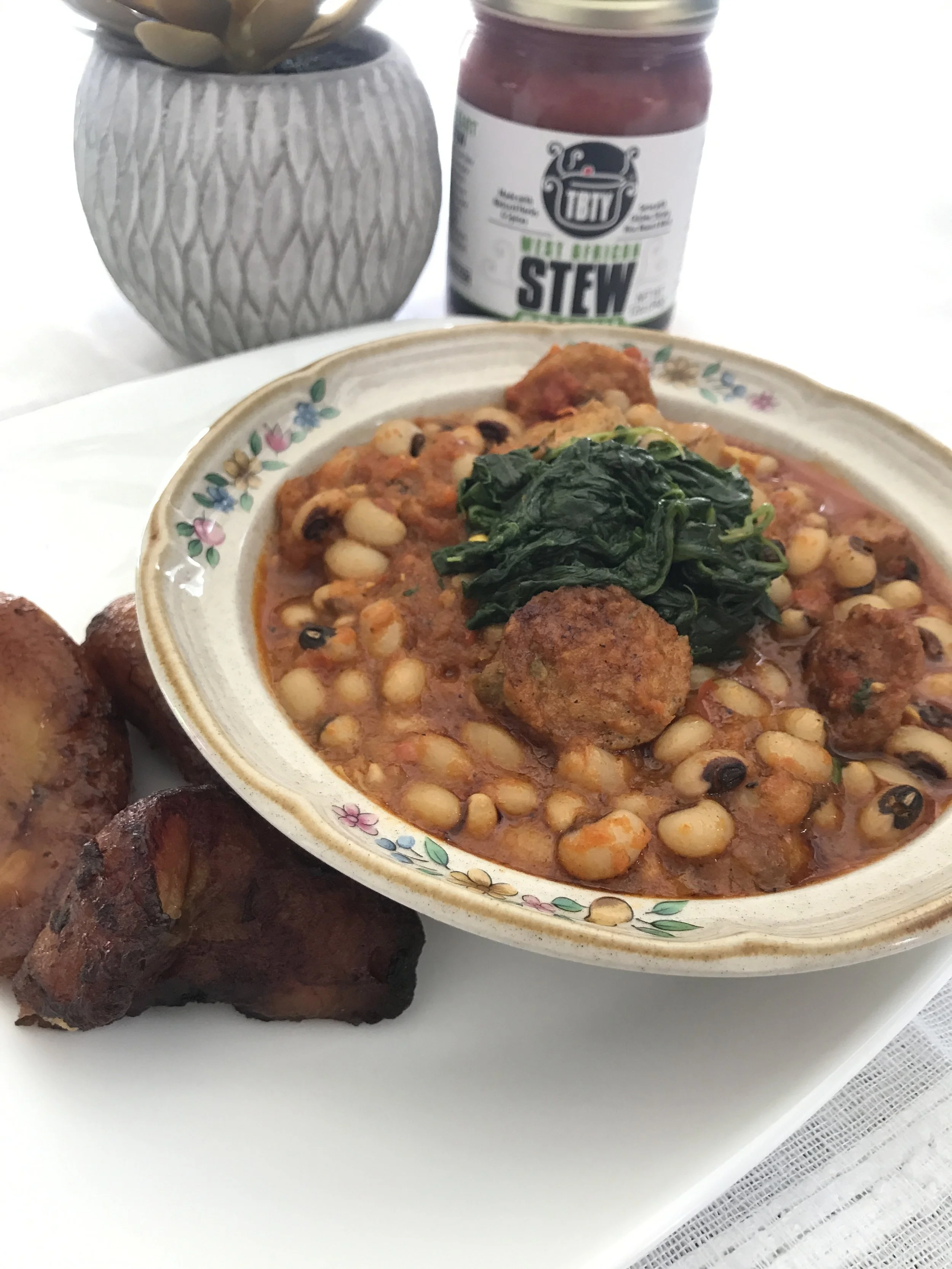 Black-eye beans and pan-fried chicken sausage with stew