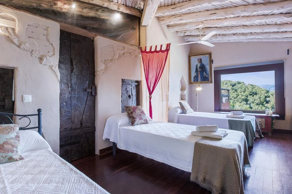 Yoga-Retreat-Venue-for-hire-Ibiza-22- KINGS ROOM-1.jpg