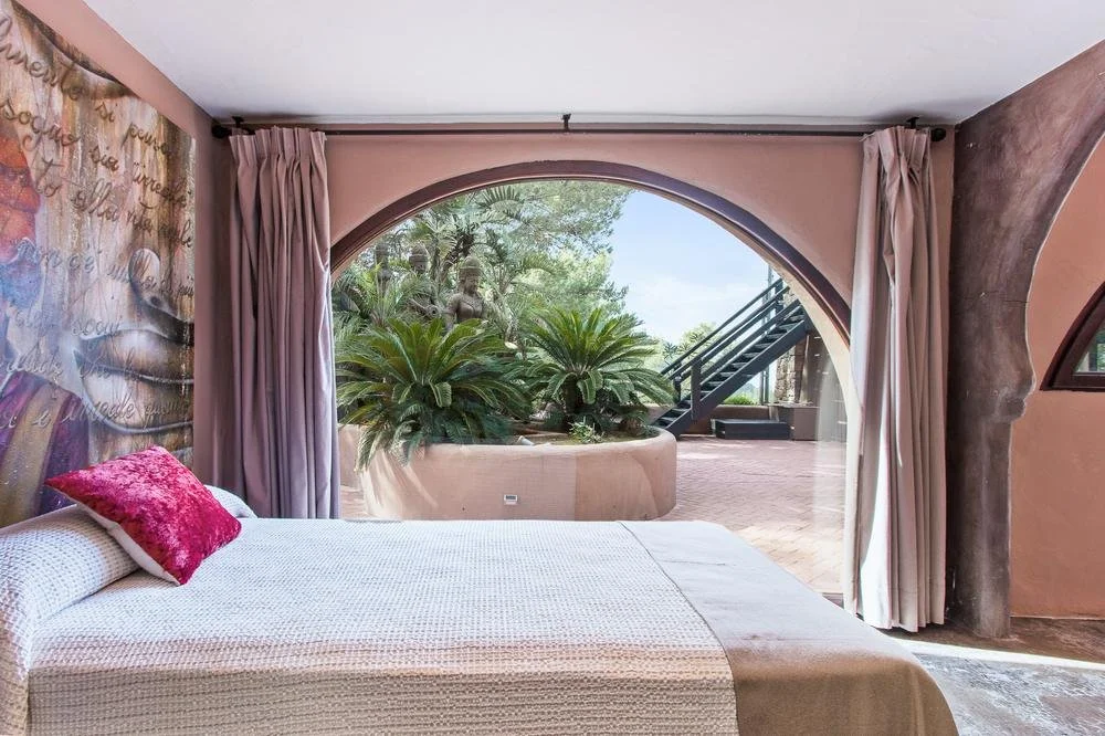 Yoga-Retreat-Venue-for-hire-Ibiza-42-ARCH ROOM-2.jpg