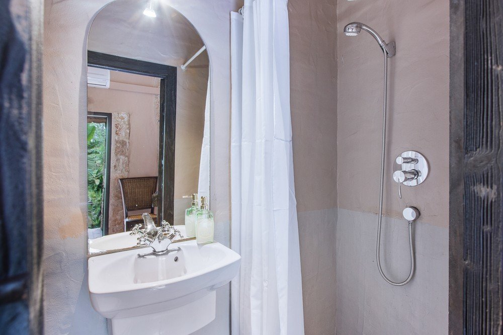 Yoga-Retreat-Venue-for-hire-Ibiza-49-STONE ROOM BATHROOM.jpg