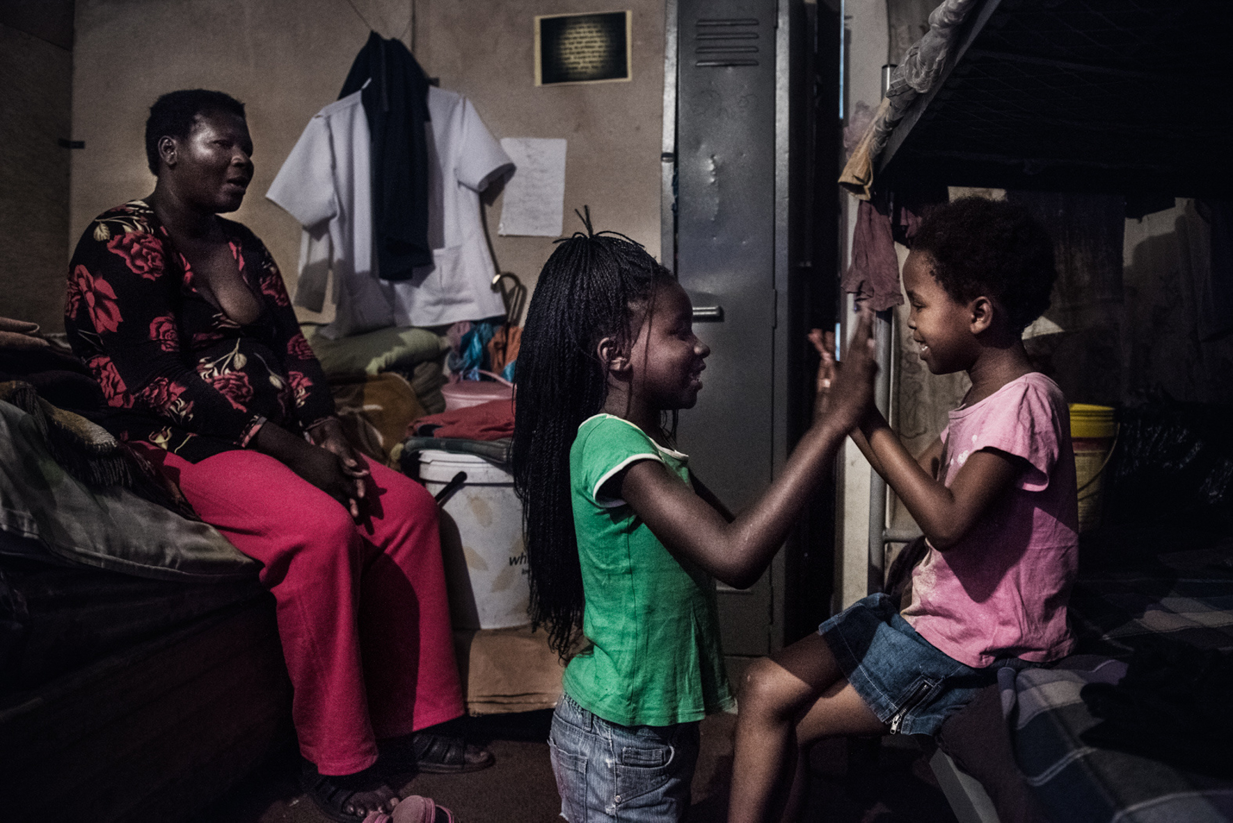  Sheila and her daughter Magdalena has lived in MOTH in six years now, and to keep it clean and neat in the small space, even thou it looks like a prison outside the cosy curtains, is something that Sheila cherish high 