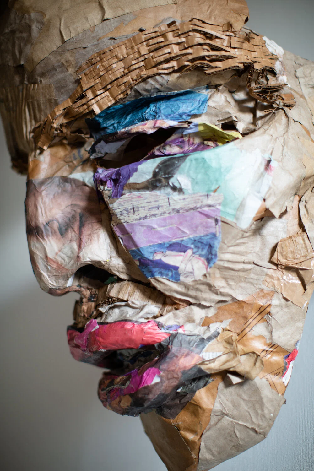 stefan_henke_artist_cardboard_mask_web.jpg