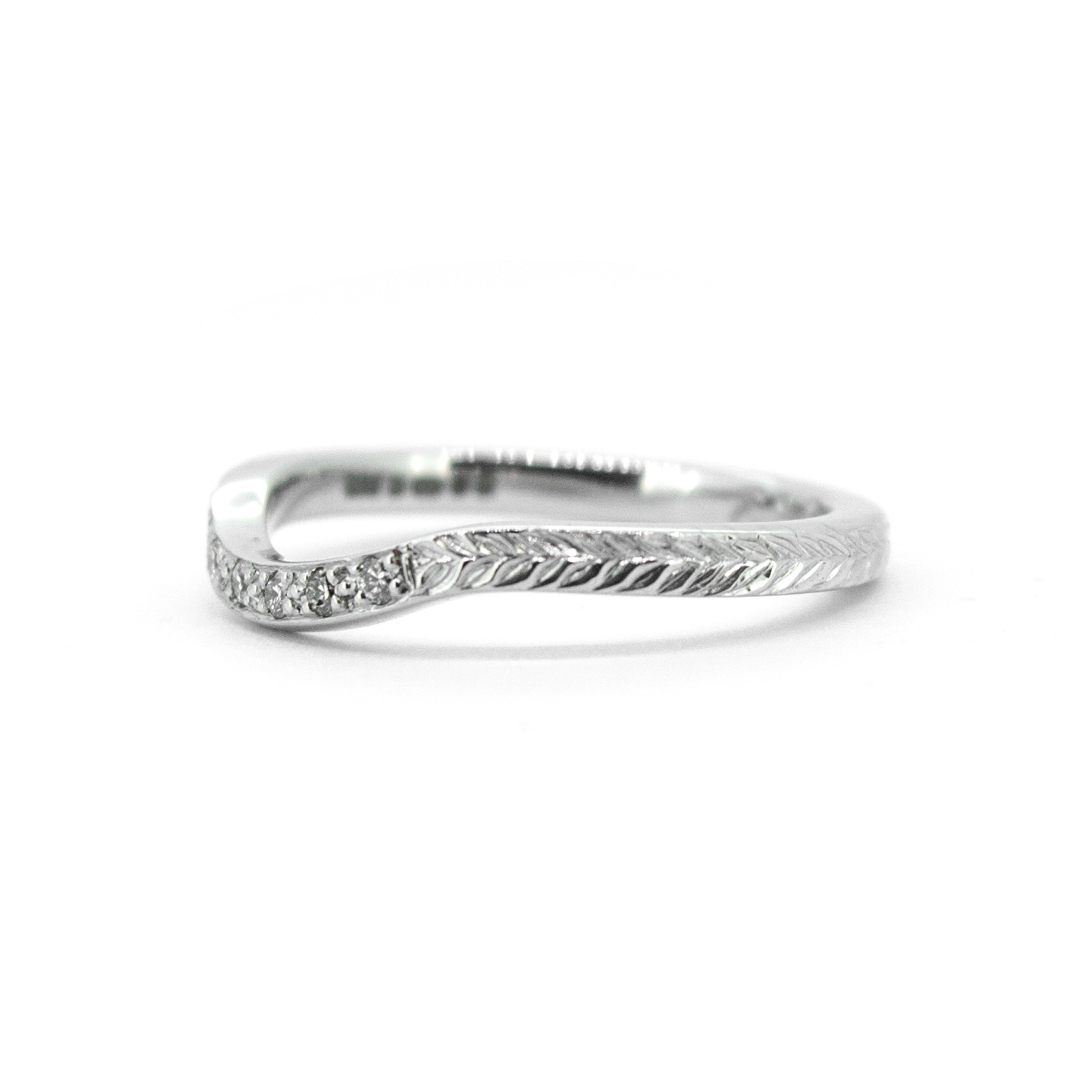 Wreath-Diamond-Curve-Ring-4.png