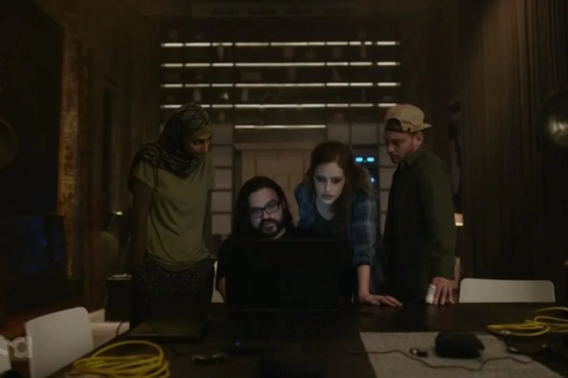 RECAP: MR. ROBOT S02EP8 - PARANOIA KICKS IN
