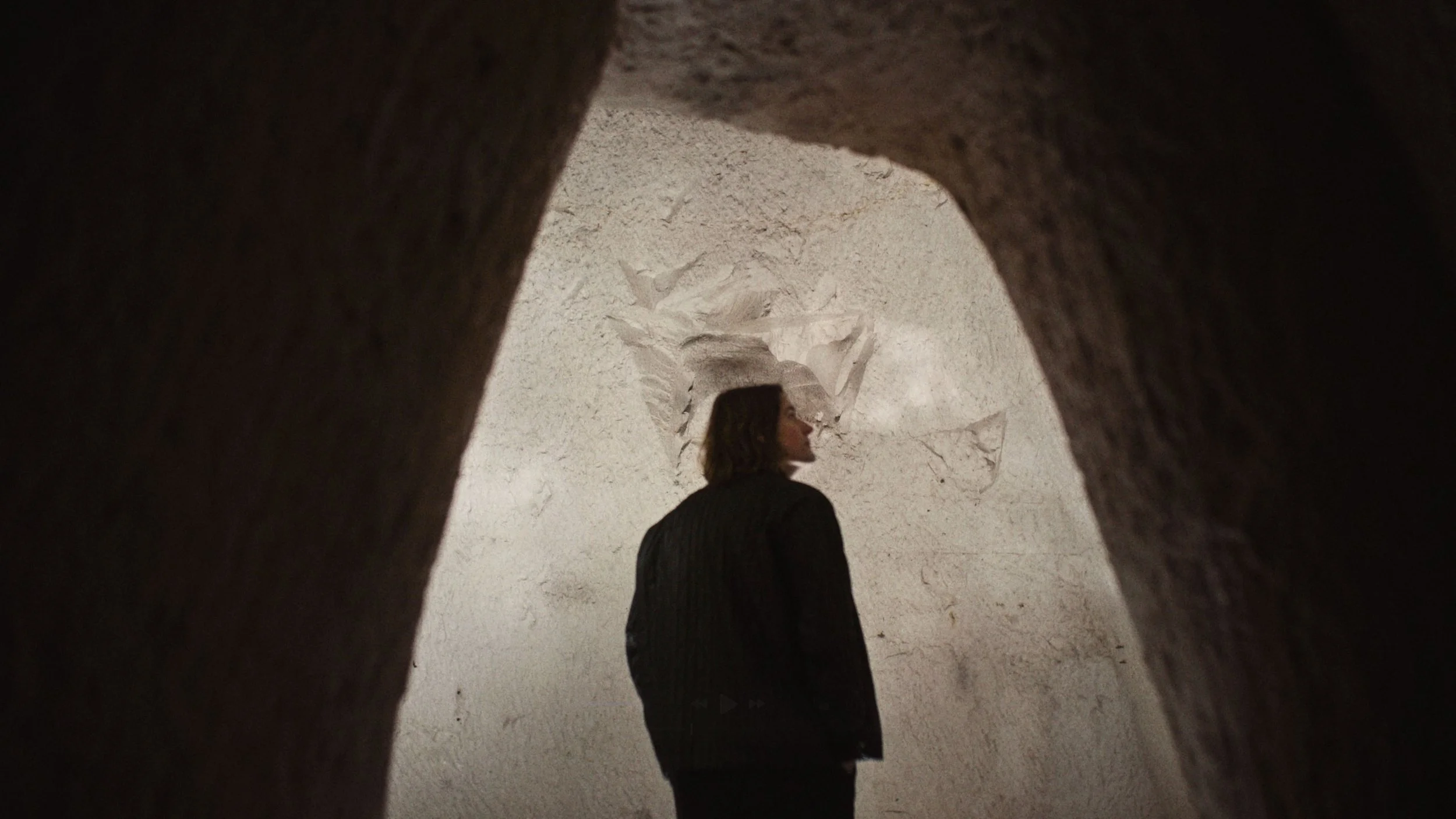 JULIAN CHARRIERE 5.jpg