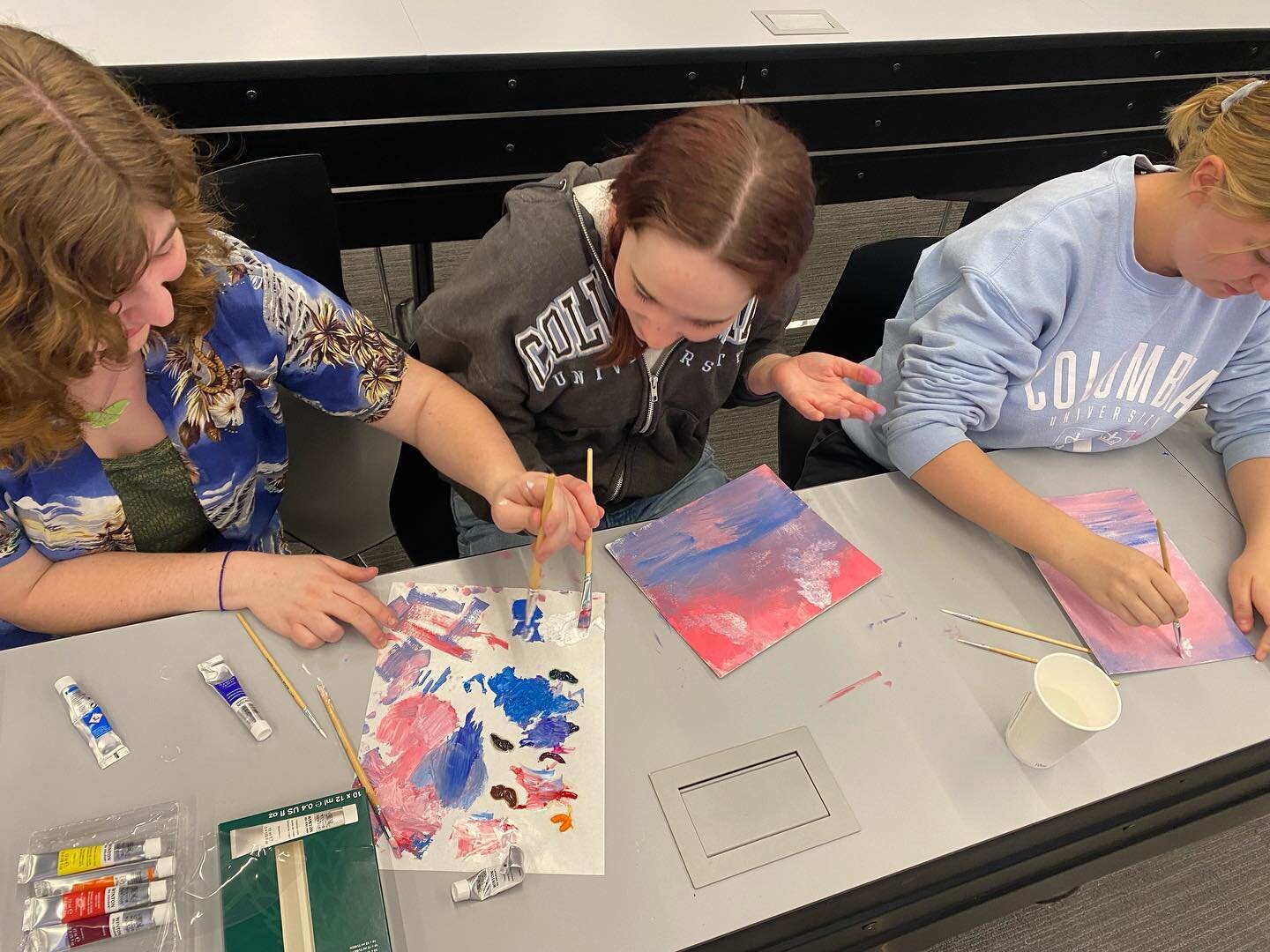 Bob Ross painting night + Fotografiska museum visit! 

A huge shoutout to our Director of Community, Lila Spiro, for planning these fun events to wrap up spring semester!