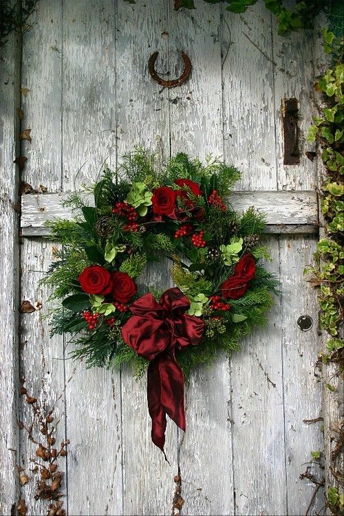 Wreath red.jpg