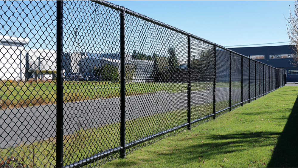 How Much Does 200 Ft of Chain Link Fence Cost?