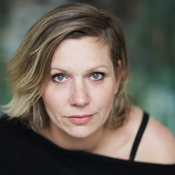 MIRIAM VLAMING