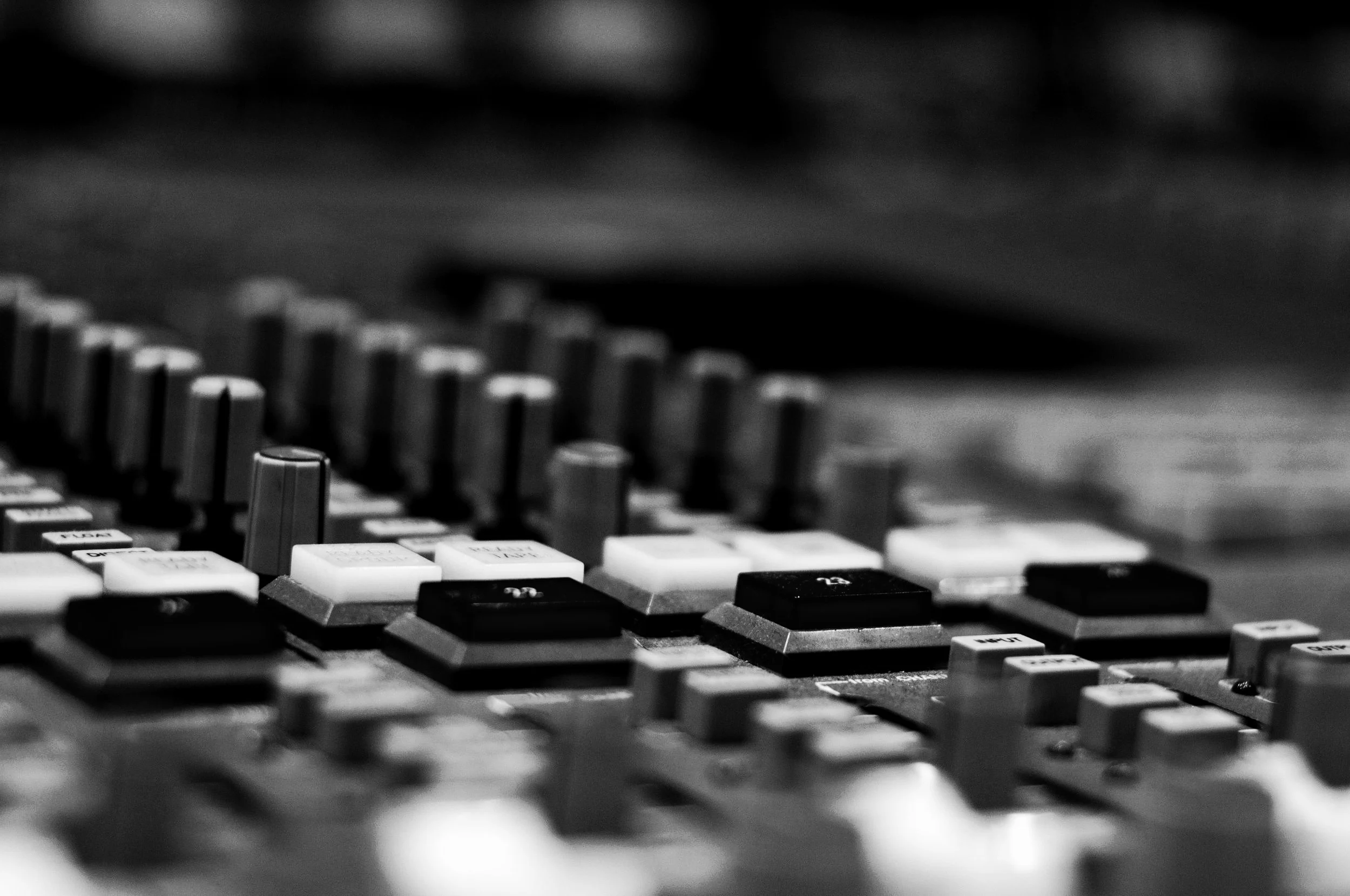 grammy nominated Mixing Engineer Frank Socorro Producer South Florida Miami Vanquish Studios