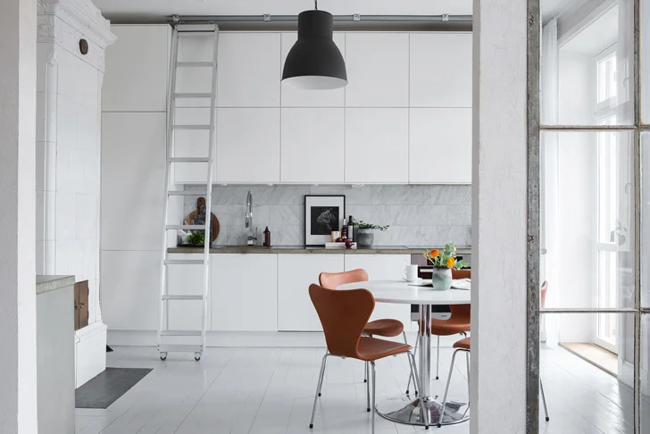modern Scandinavian apartment: living room