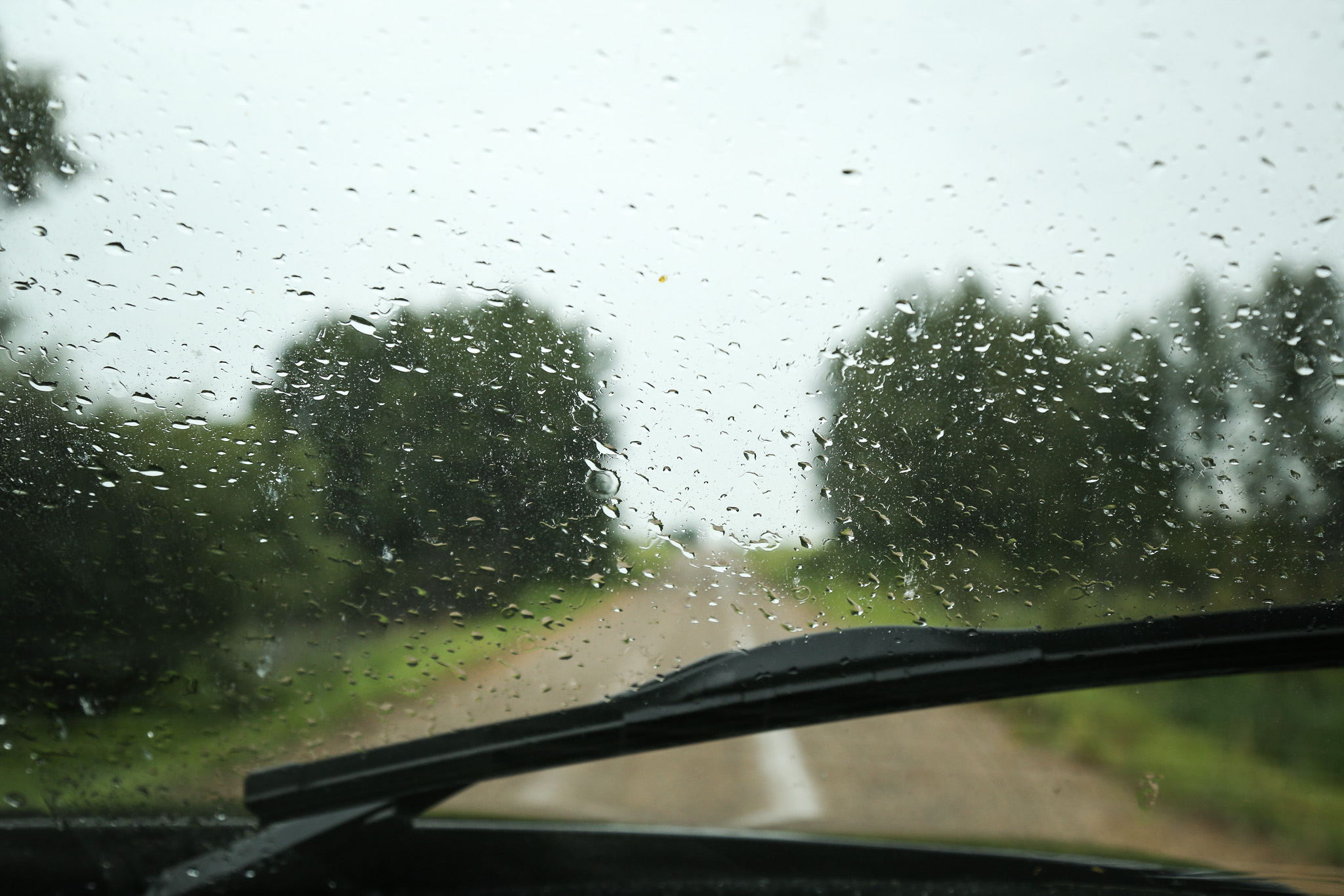Rainy day abandoned farmhouse tour
