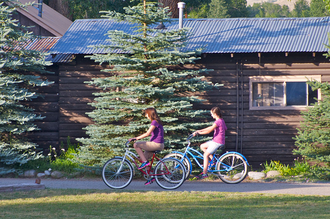2-bikers.jpg