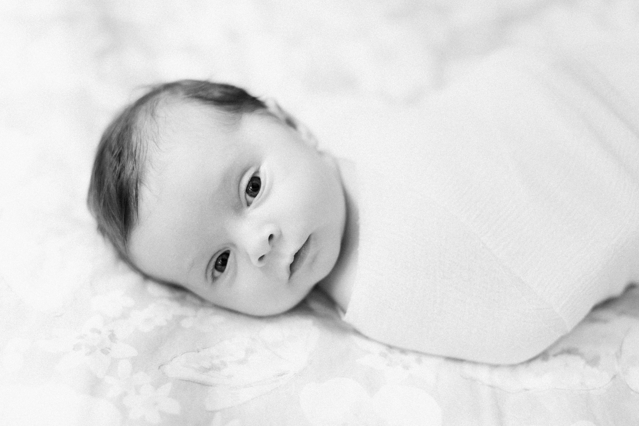 at_home_newborn_session_film_deborah_zoe_photography_00008.JPG