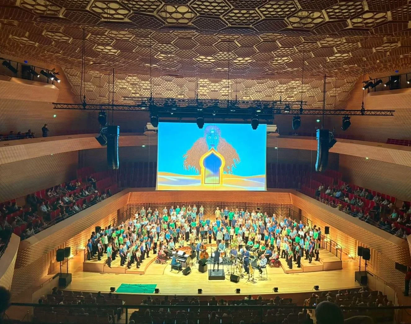 2025_06_Tour du monde en 80 lunes 3 juin Seine Musicale.jpg