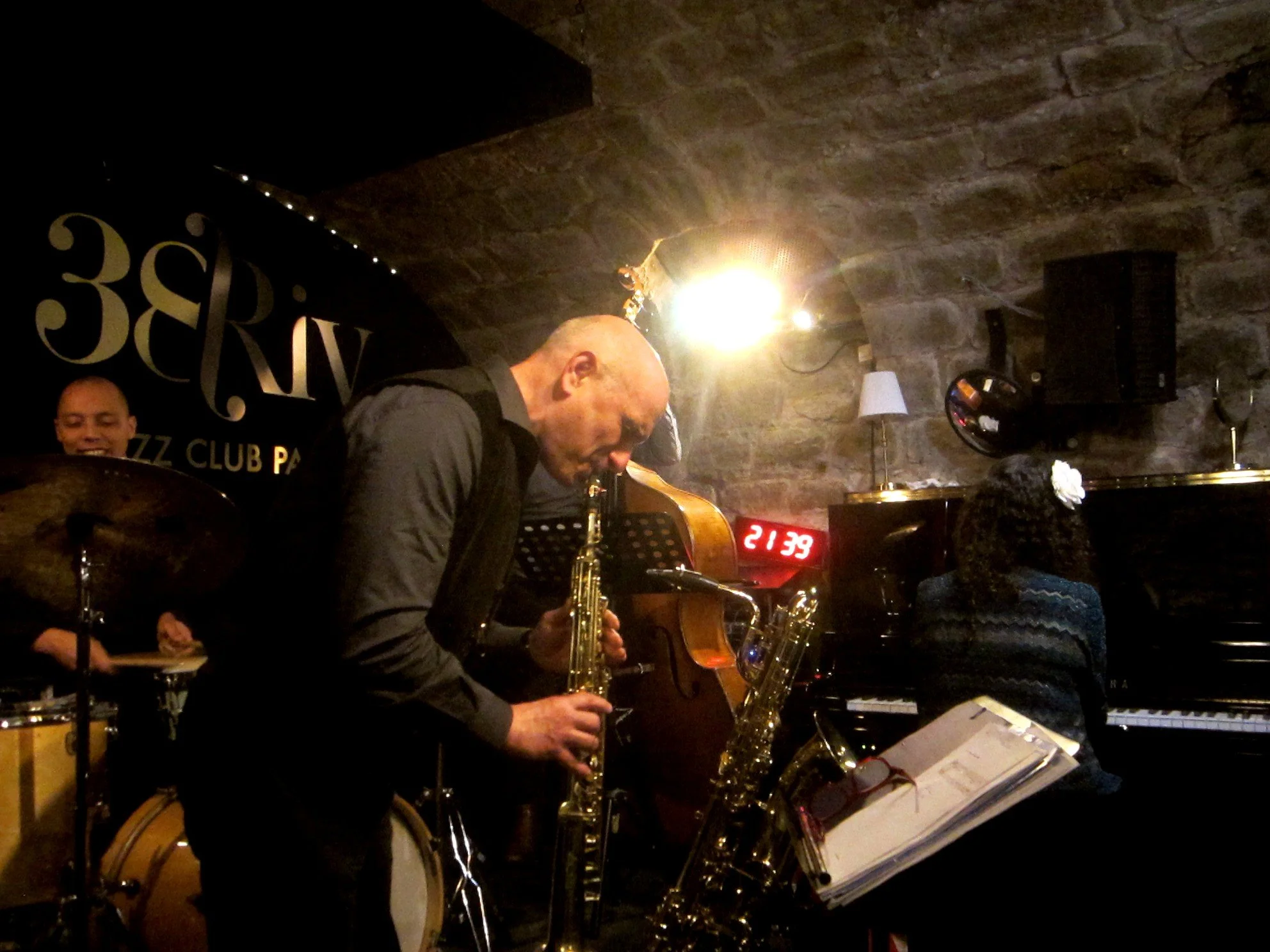 Leila-Olivesi-4tet-.jpg