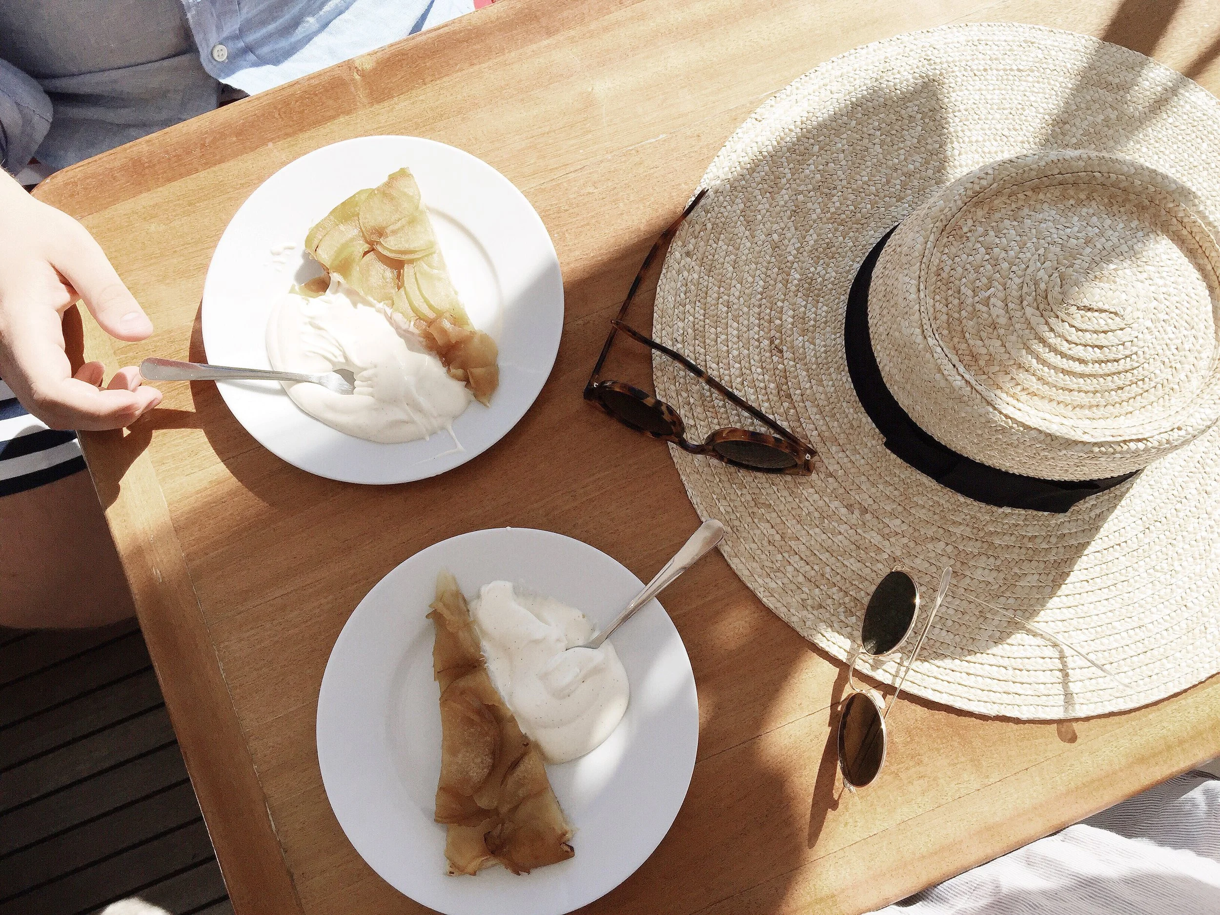 caffe und kuchen erday MY WAISTLINES FURIOUS