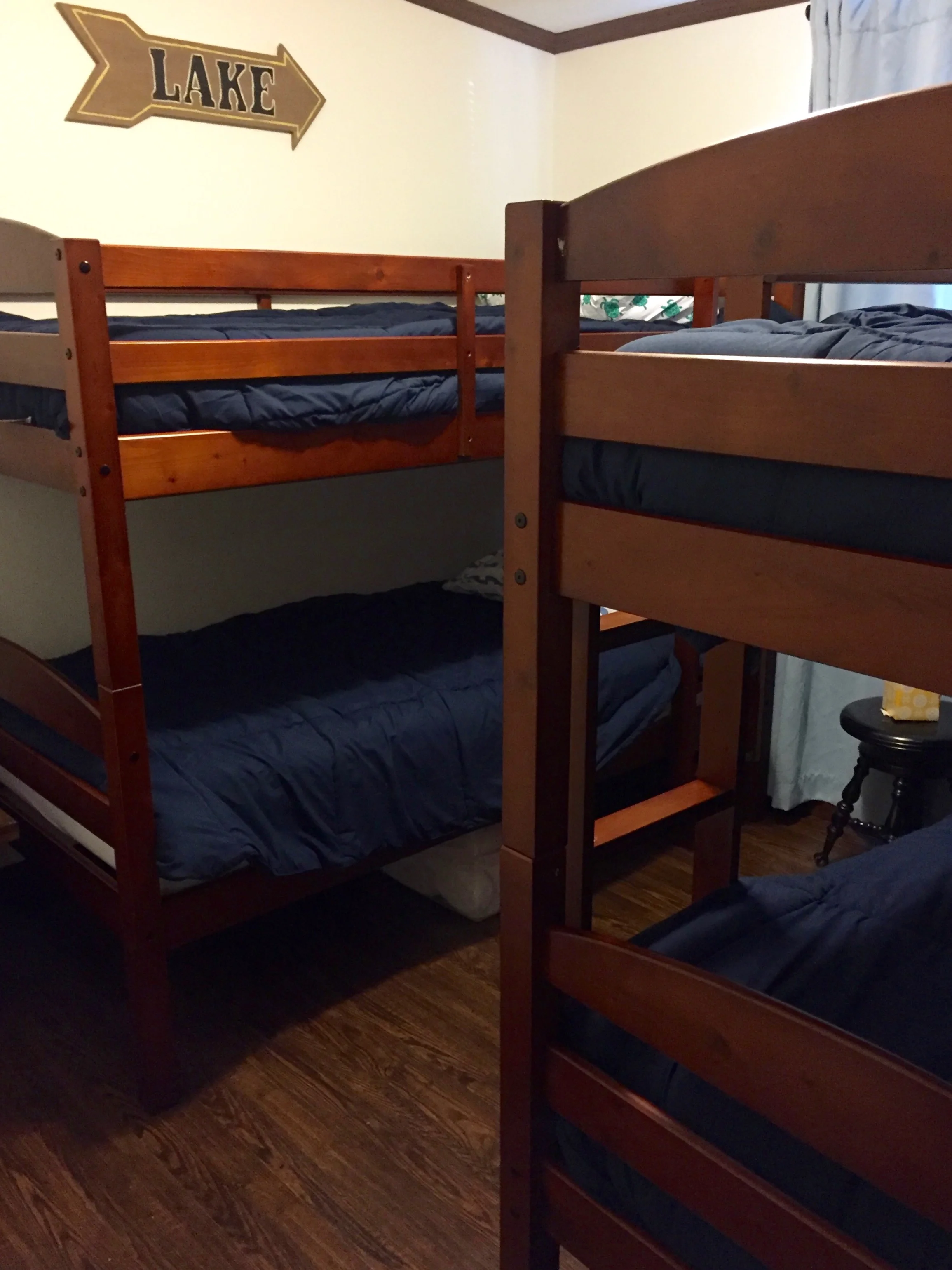 boys bunk room