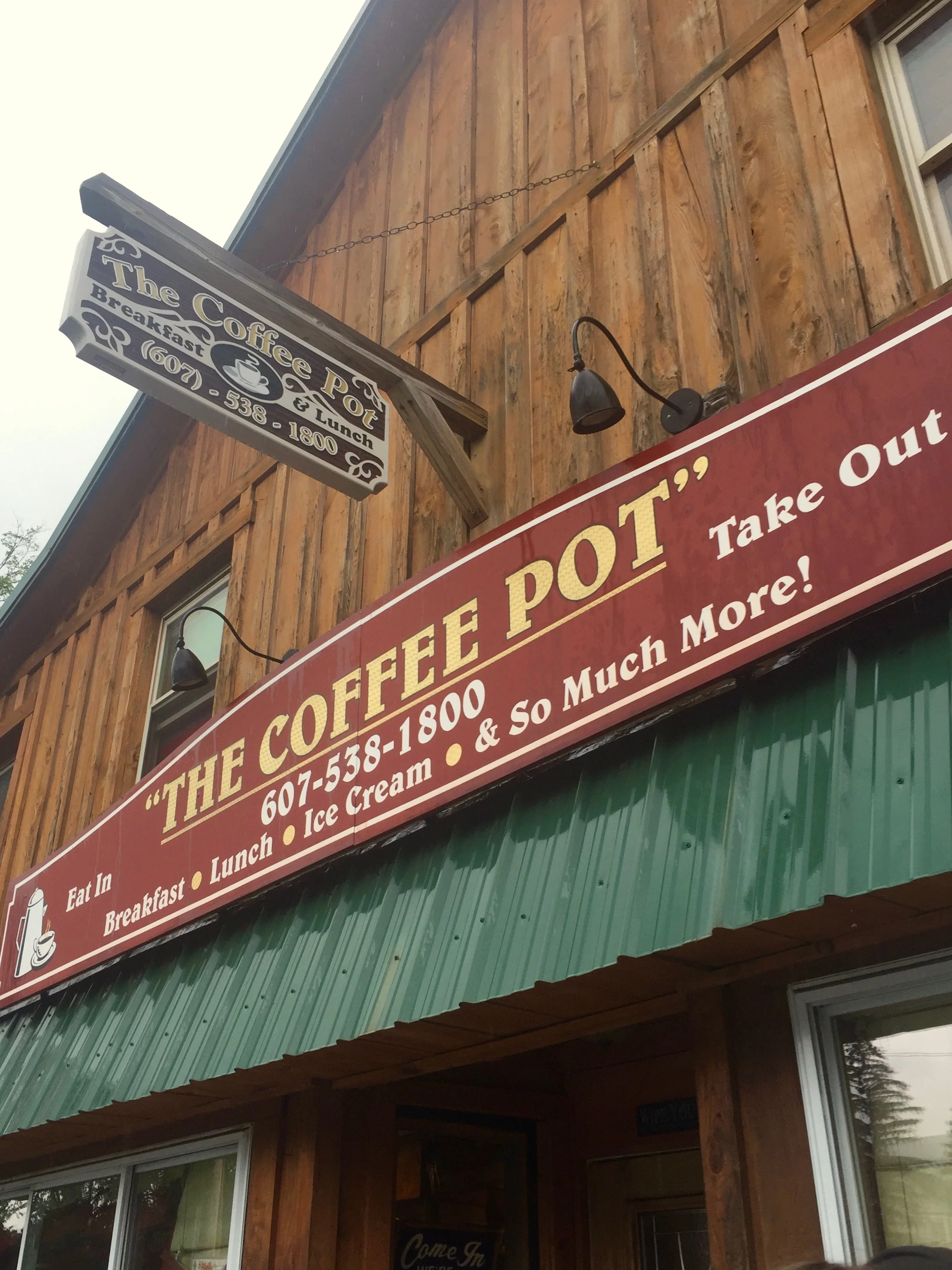 Where to Eat in Hobart Book Village The Coffee Pot — Brooklyn DoubleWide