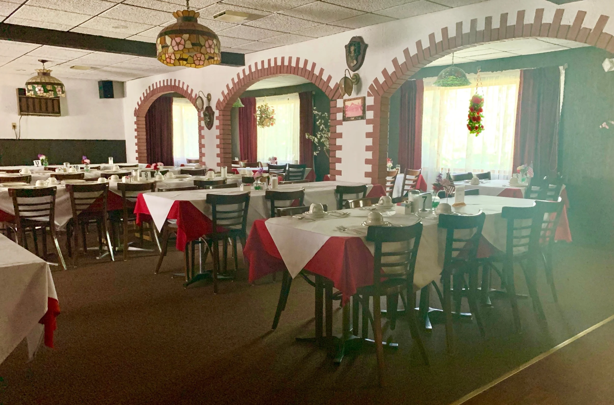 crystal brook dining room