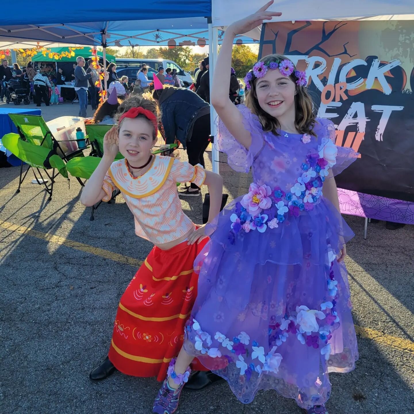 Great time at the Prairie Township Trunk or Treat! Loving being Isabella and Dolores from Encanto! #ptcctrickortreattrail @ptcc_ohio