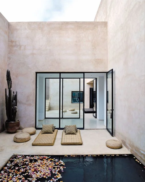 HOW TO USE FACE OILS BOTH MORNING & NIGHT