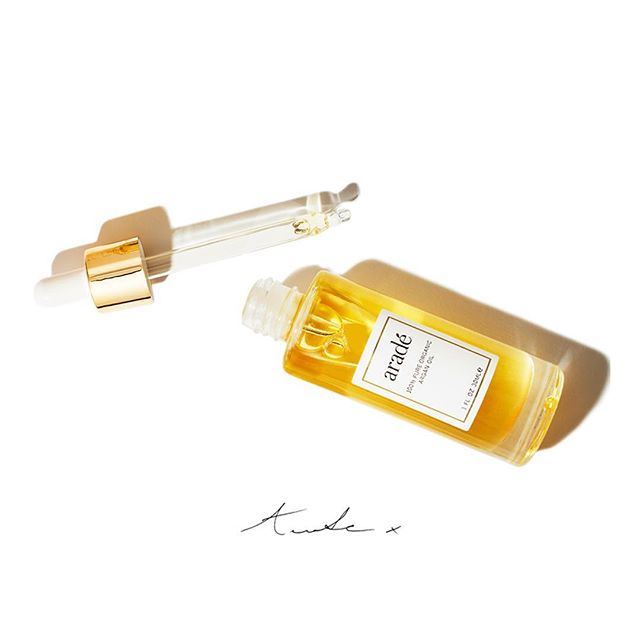 βmy skin actually looks dewyβ π«π§ .
and other reasons to start using a face oil properly βοΈ
now on the blog