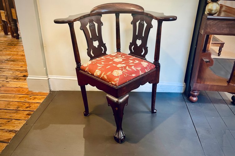 Set of 6 Antique French Louis XV Walnut Dining Chairs with Silk Damask