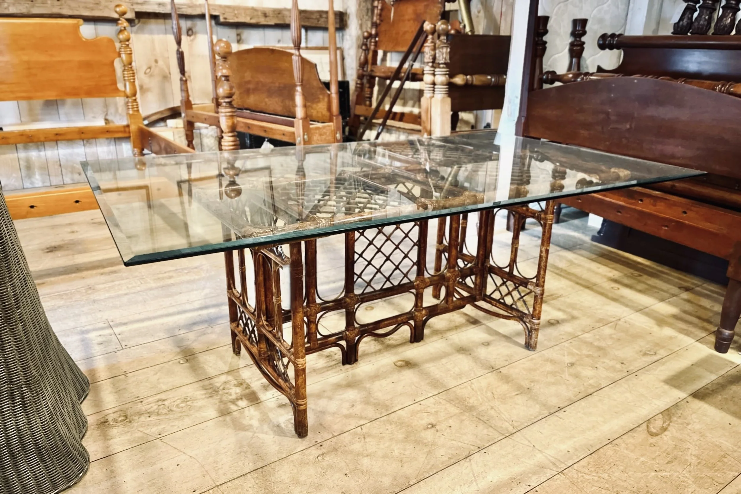 Bamboo Trestle Base Table with Beveled Edge Glass Top</p> SKU: KJ102422G<p> </p><p>