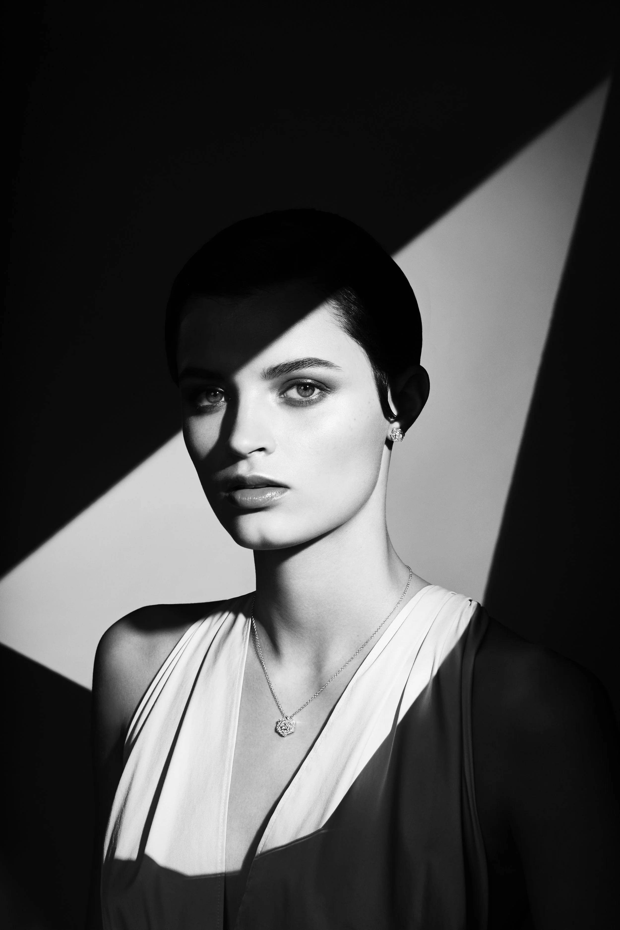 050621_LuminousDiamonds_Shot3_32851 [FINAL].jpg