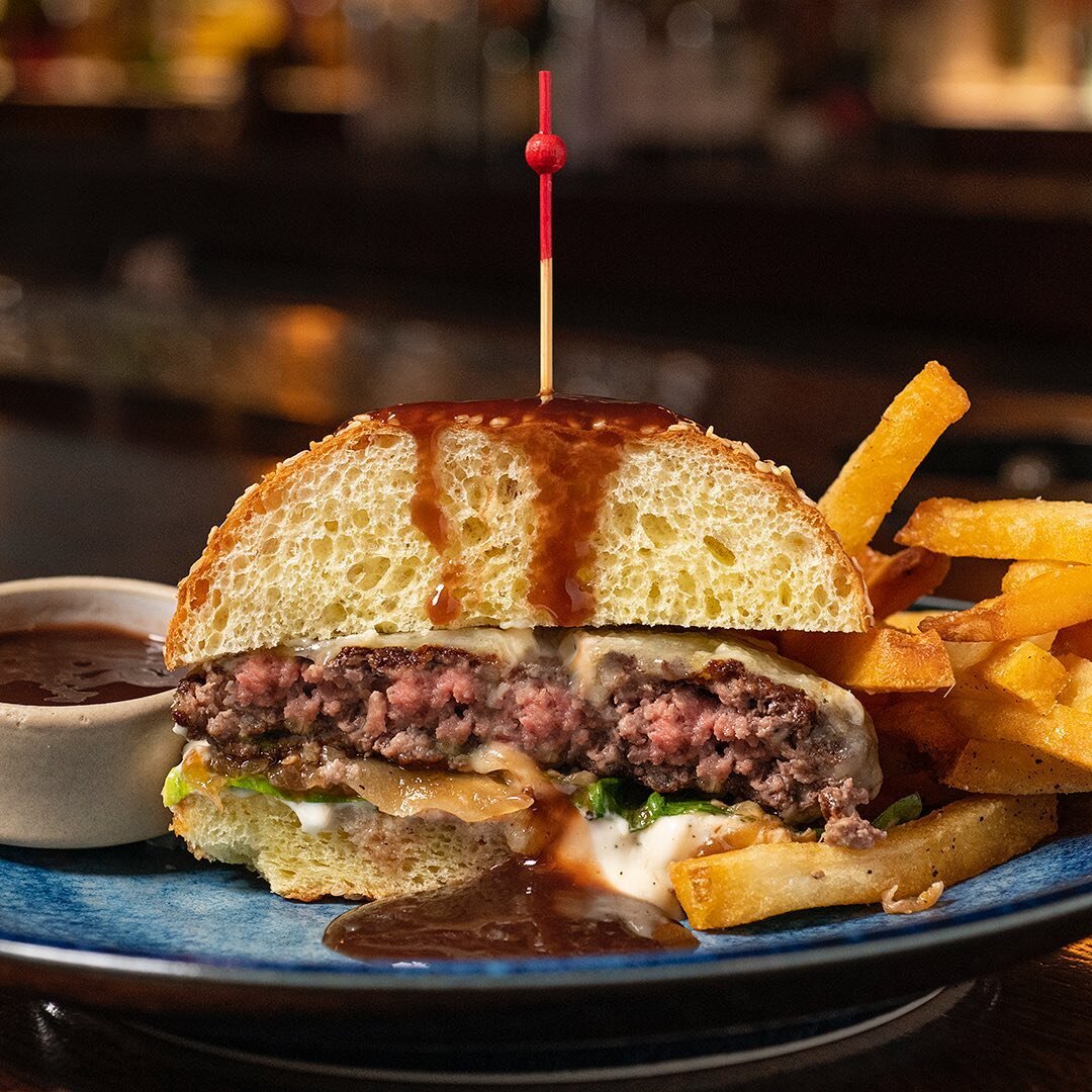 Fridays are for indulging and we can&rsquo;t think of a better way to treat yourself! This is @bdrohadaflipphone &lsquo;s Chicago Beef Dip Burger, a delicious brisket and chuck blend patty paired with sweet onion jam, Gruyere, herb aioli, little gems