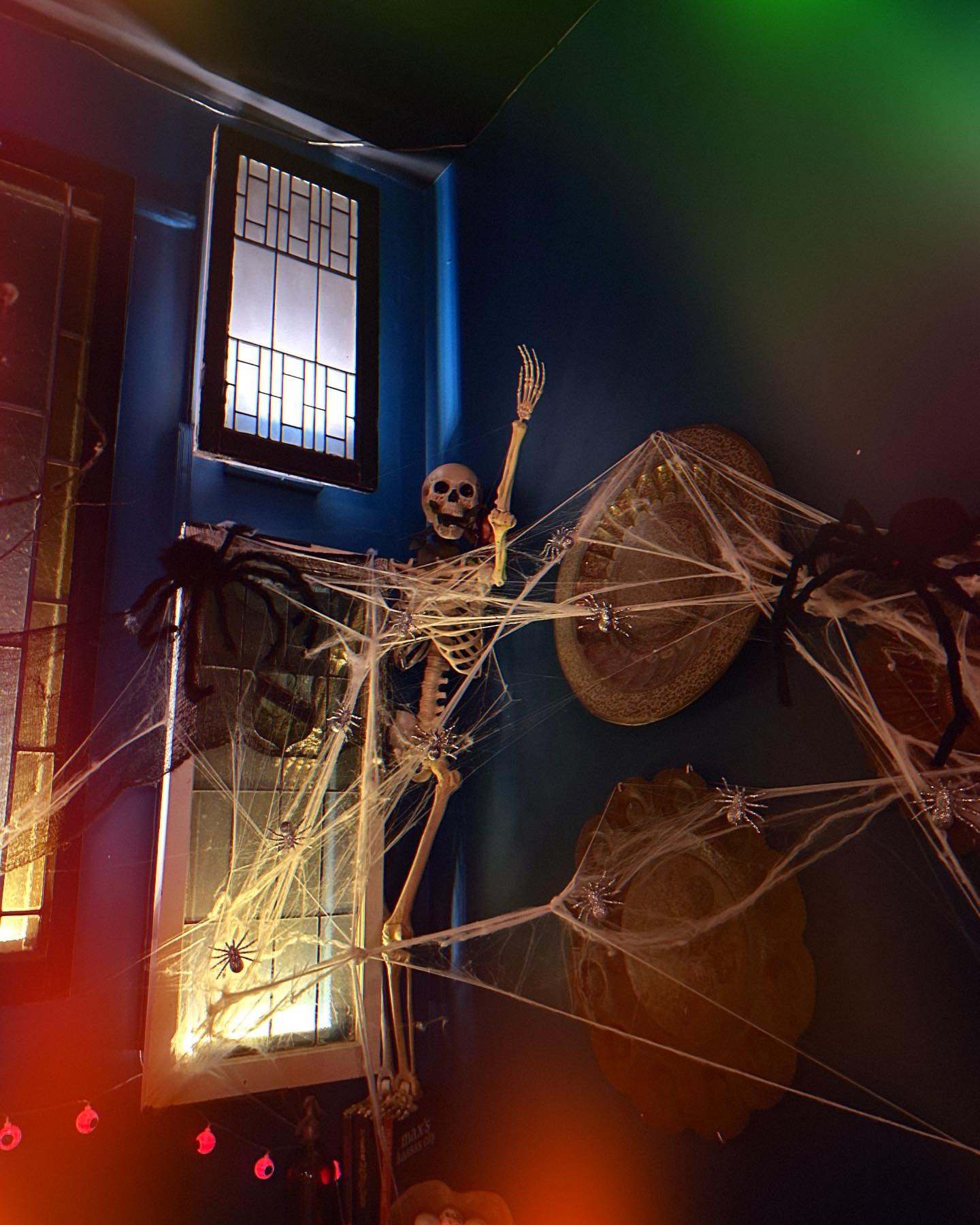 Happy Halloween! We will be here slinging spooky all night! New cocktails on the menu and festive vibes galore. #halloween #missionbars