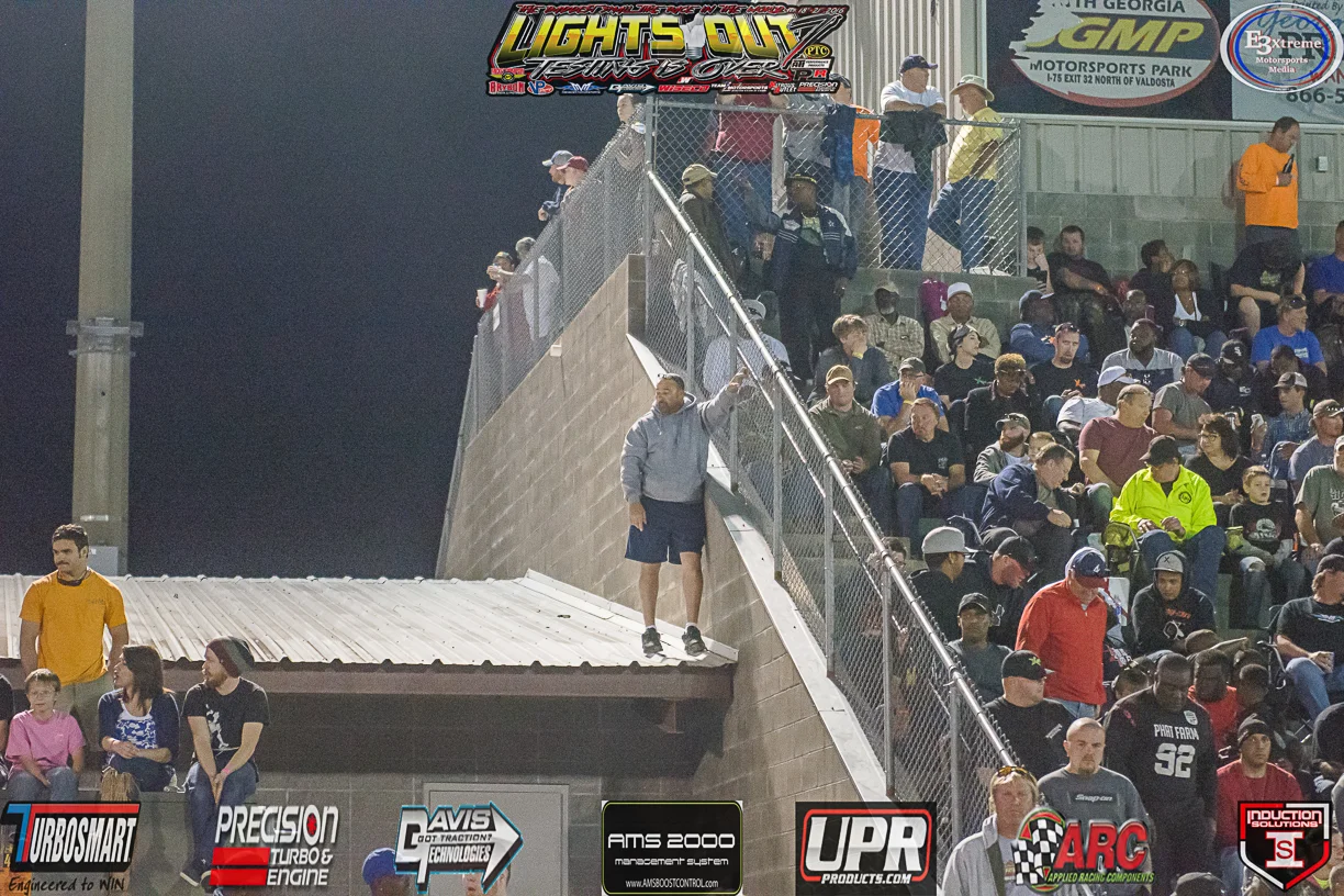 Lights Out 7 Saturday (213 of 353).jpg