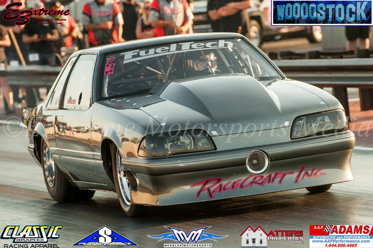 Ziff Hudson becomes the first in the 3's on the little tire at Darlington, just edging out Larry Roach. 