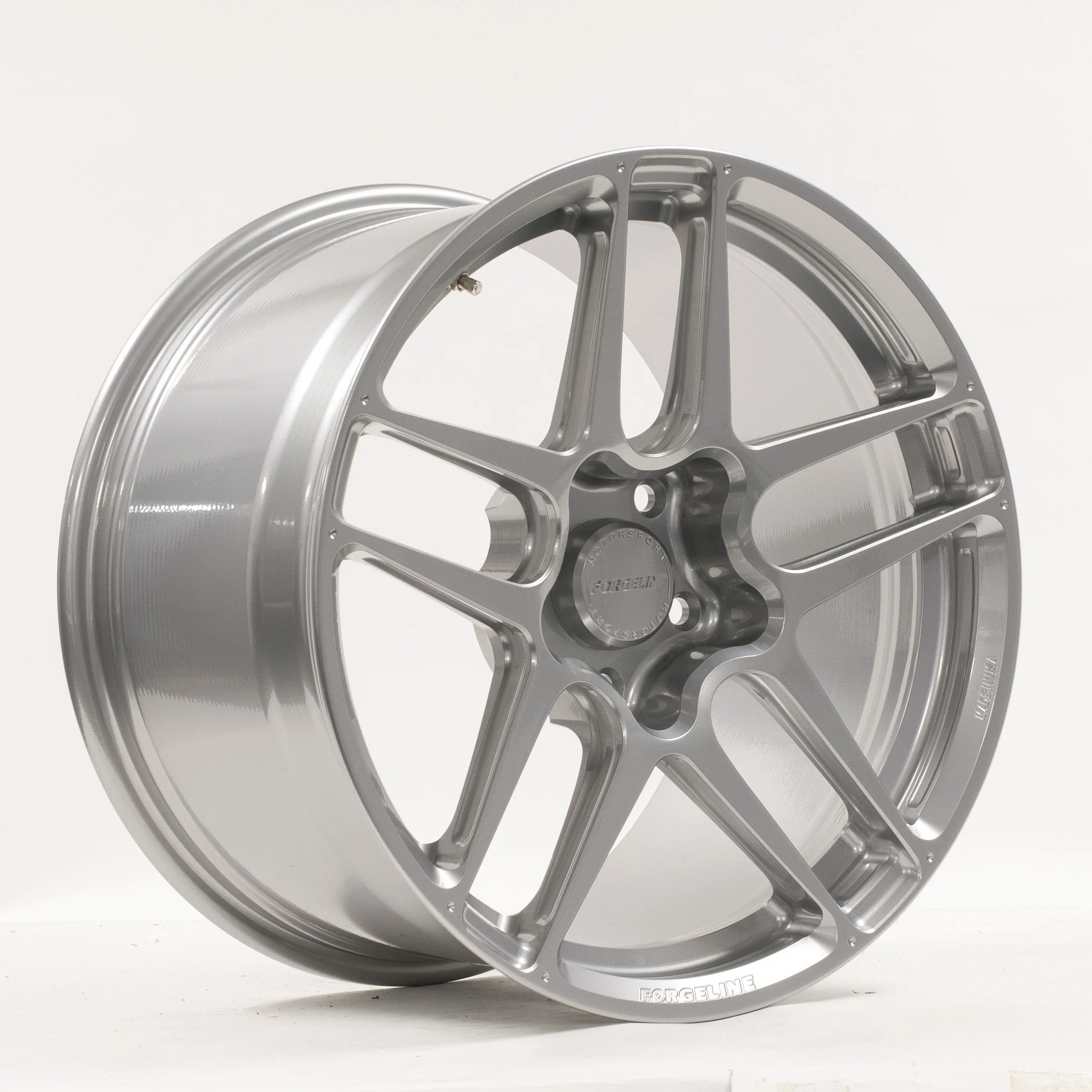 FORGELINE RELEASES NEW ZO1R RACING WHEEL