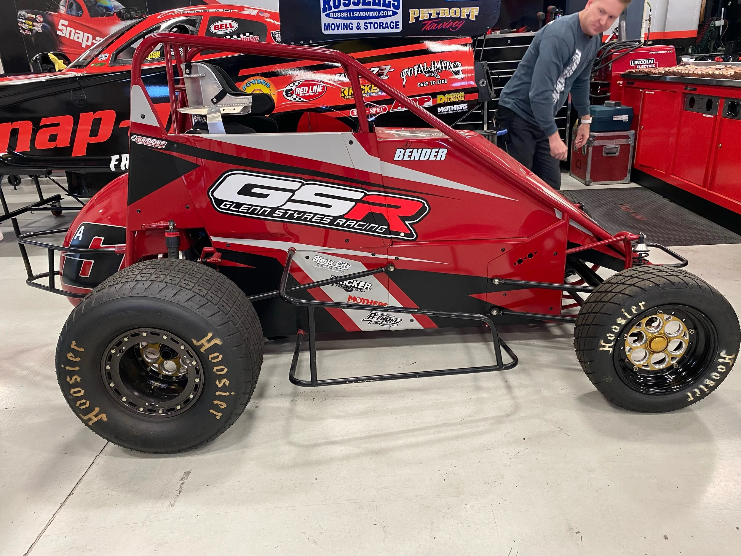 2X NHRA World Champion Cruz Pedregon &amp; A.J. Bender Join Forces for the 2022 Chili Bowl