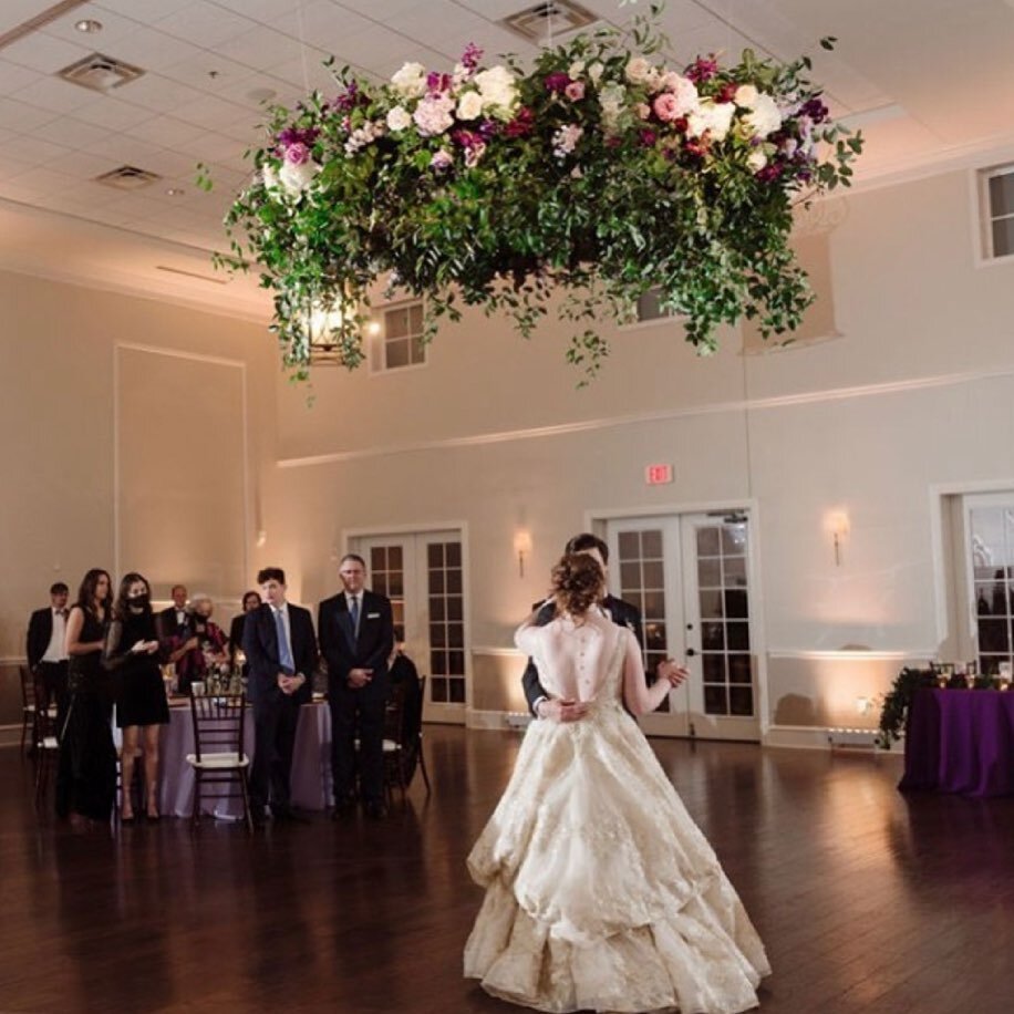 The prettiest first dance, made possible by our floral hoop! The light yet strong metal in the hoop allows designers to hang the hoop from almost any ceiling for a &ldquo;wow&rdquo; moment that&rsquo;s sturdy and safe.