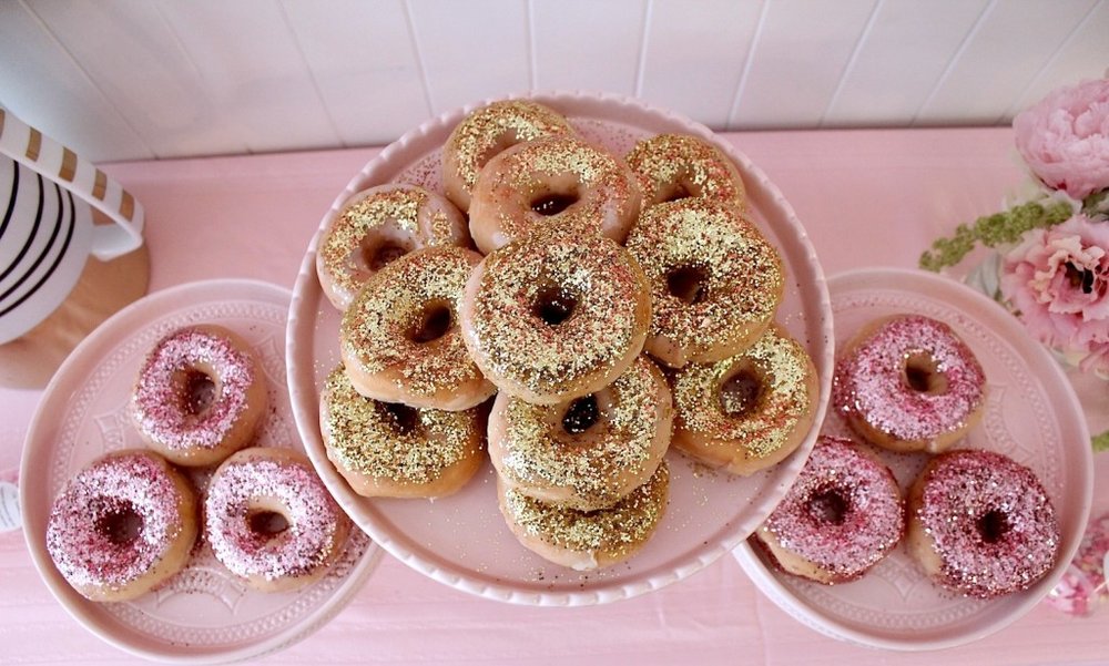 pink-the-town-doughnut-party-5-1024x615.jpg