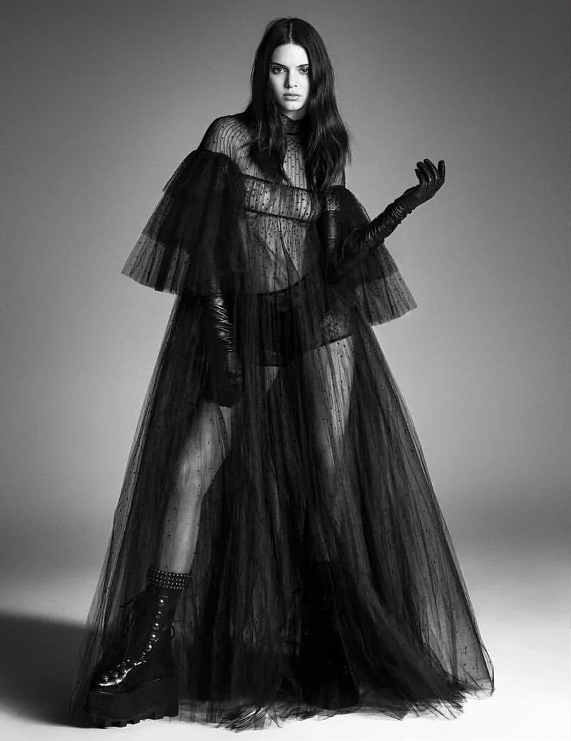 KendallJennerVogueJapanNovember2015-3.jpg