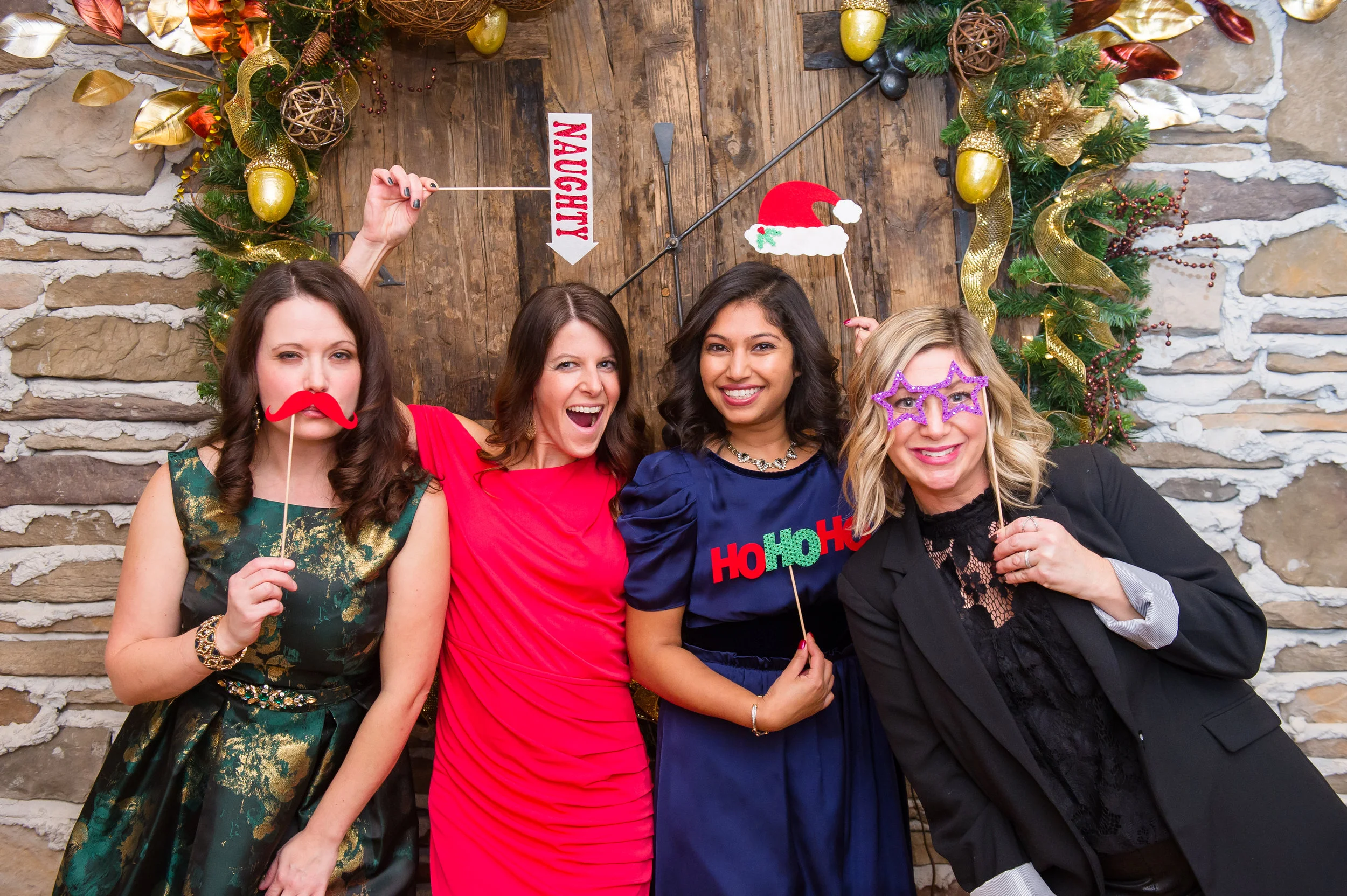 Hinsdale Junior Women’s Club 2016 Holiday Party