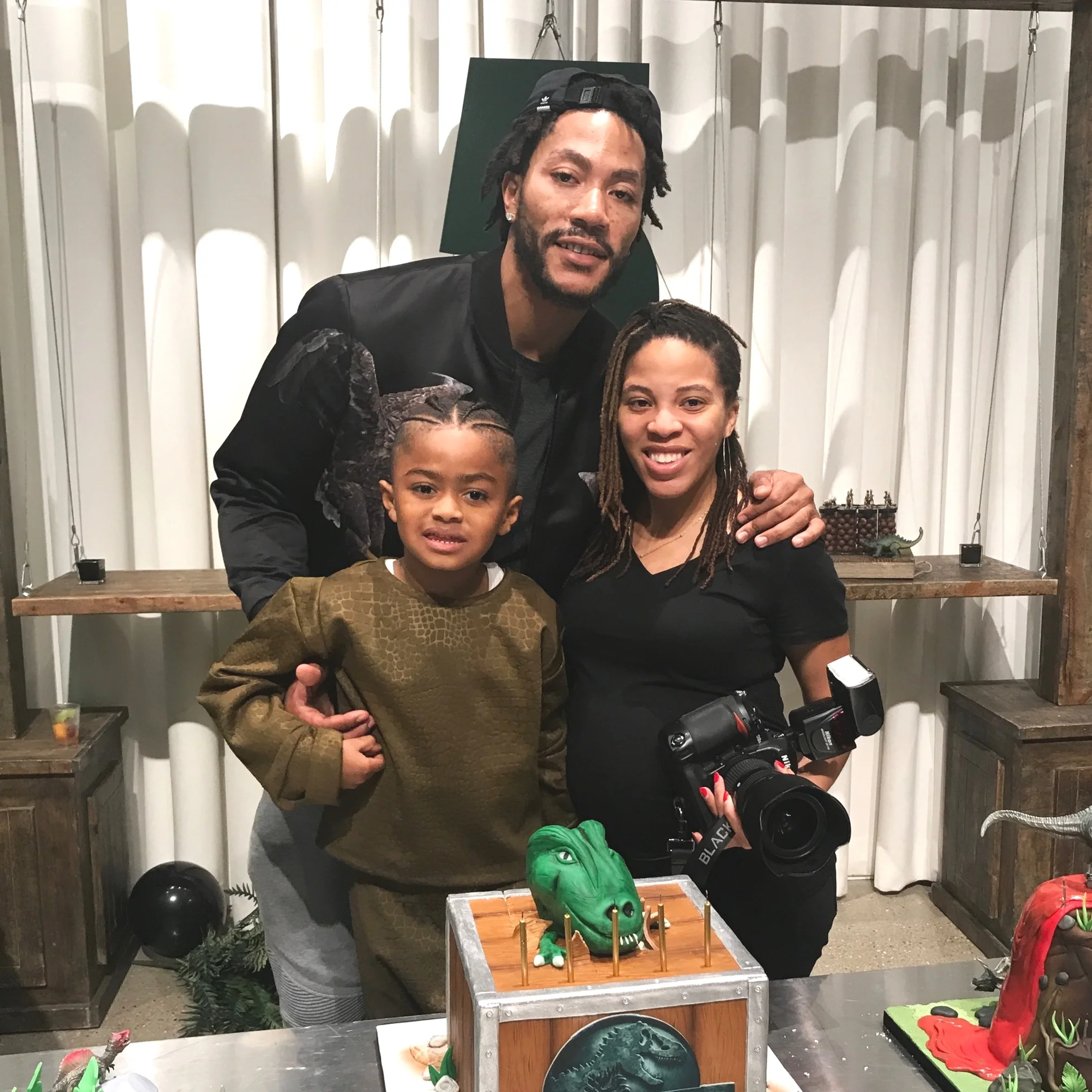  NBA Player Derrick Rose &amp; son, PJ Rose 