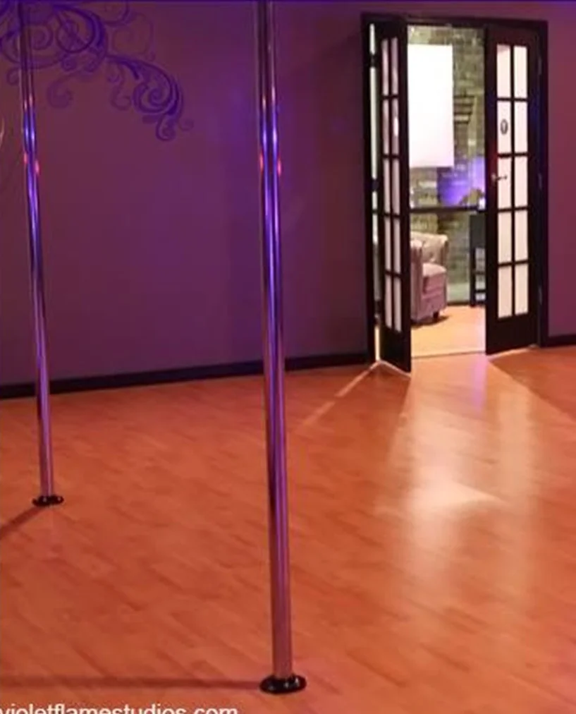 What is a Pole Dance Class at Violet Flame?
