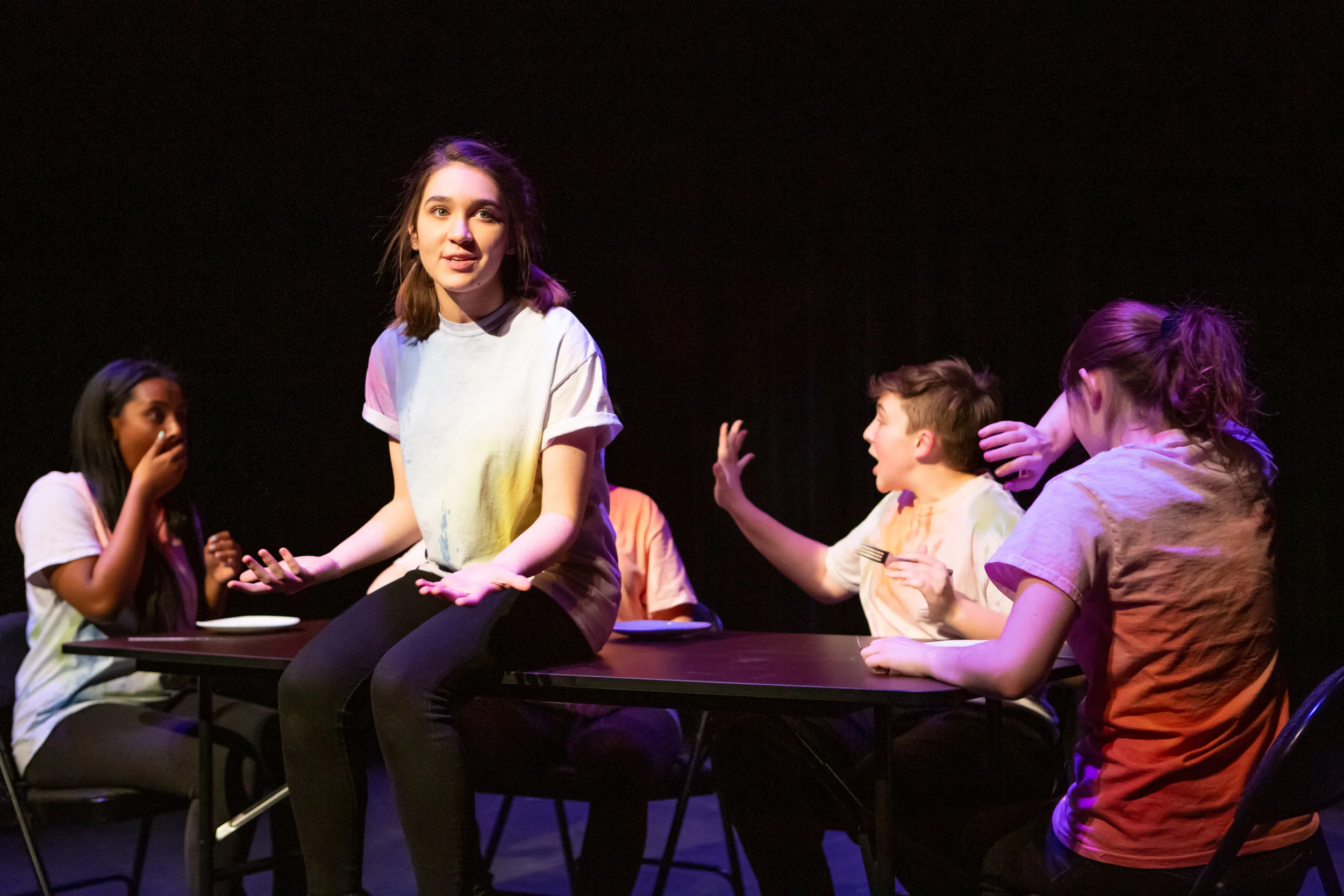 TABLE SITTING-8354.jpg