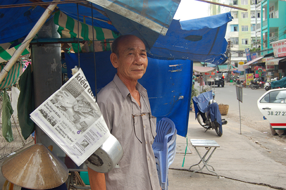  Installation view,&nbsp; New York Times Trap - Vietnam Version , STL, Saigon, 2014 