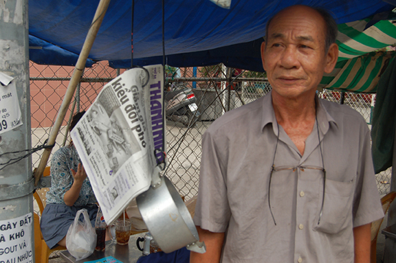  Installation view,&nbsp; New York Times Trap - Vietnam Version , STL, Saigon, 2014 