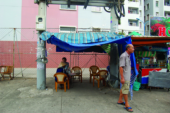  Installation view,&nbsp; New York Times Trap - Vietnam Version , STL, Saigon, 2014 