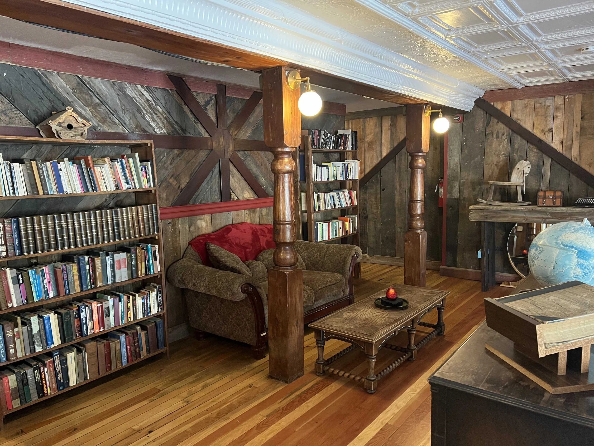  the common area on the second floor 