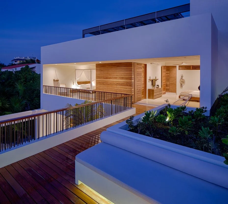 Balcony5.jpg