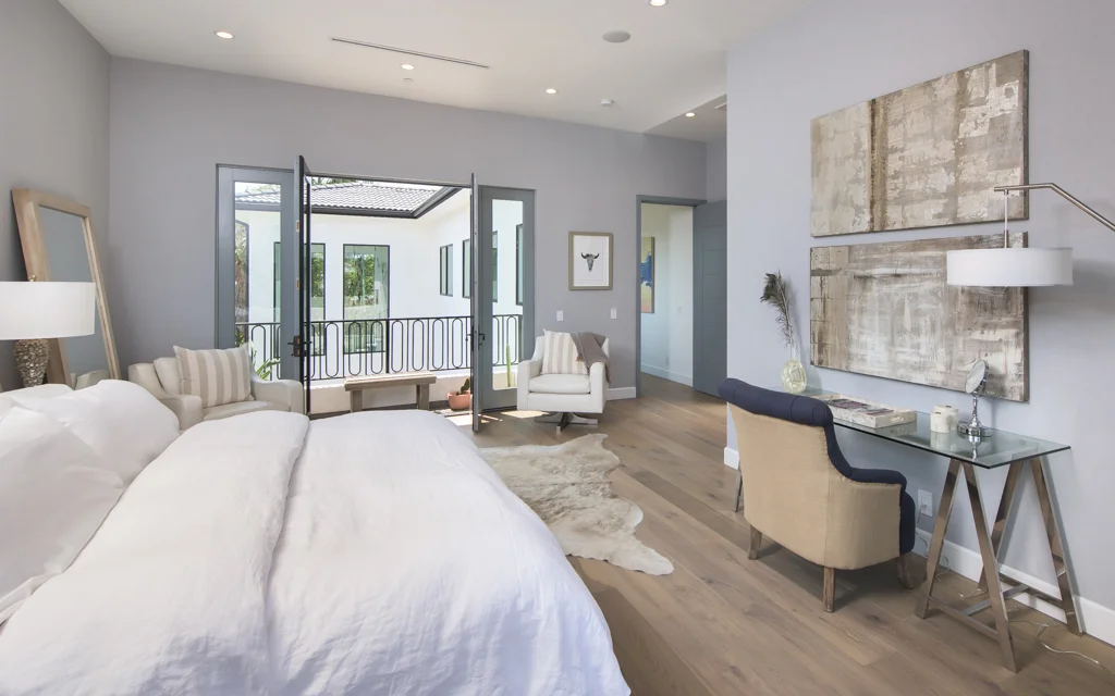 16. 434 N CrescentHeights-mls-8.jpg