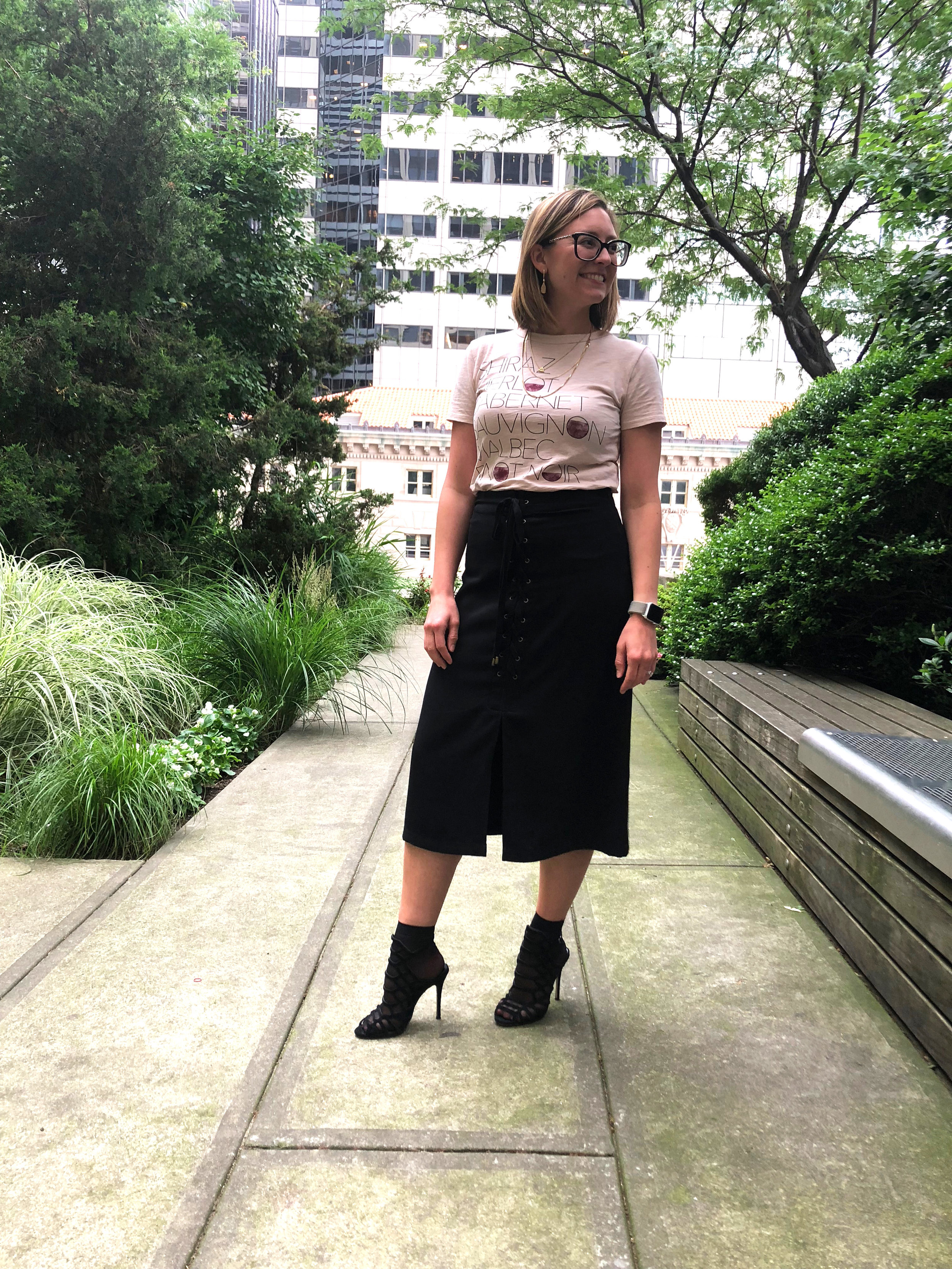 A Simple, Stylish Work Outfit Featuring MM.LaFleur's Comeback